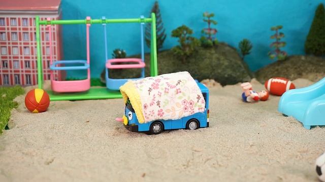 Мощные большегрузные автомобили l гигантский грузовик и игрушечный кран l Приключения Тайо смотреть онлайн