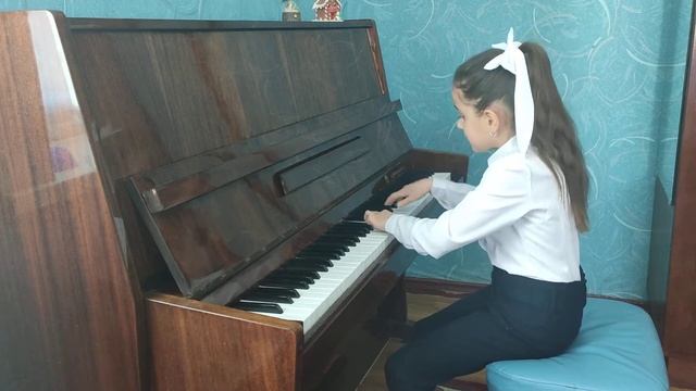 Русанова Амина, 7 лет. В. Гиллок " Вальс Triste". смотреть онлайн