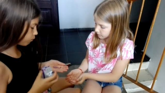 Дегустации кислых жвачек и конфет. Челлендж попробуй не запивай с Ритой. смотреть онлайн