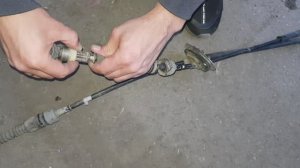 Регулировка тросика МКПП на Kia Rio 3 объем двигателя 1.6