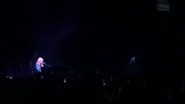 Freya Ridings lost without you live at o2 institute Birmingham смотреть онлайн