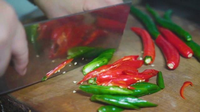 霸王別姬這道菜怎麼做？川菜師傅教你正確做法，看著都流口水。 【廚子說菜】 смотреть онлайн