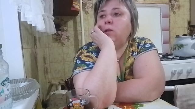 За утренним кофе разговор на разные темы. смотреть онлайн