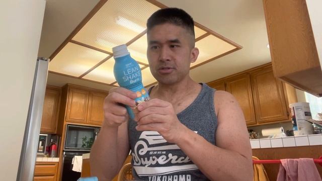 GNC Vanilla Latte Burn Protein Drink Product Review смотреть онлайн