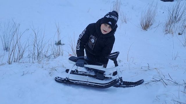 пытаюсь хасанить день первый и не только. смотреть онлайн