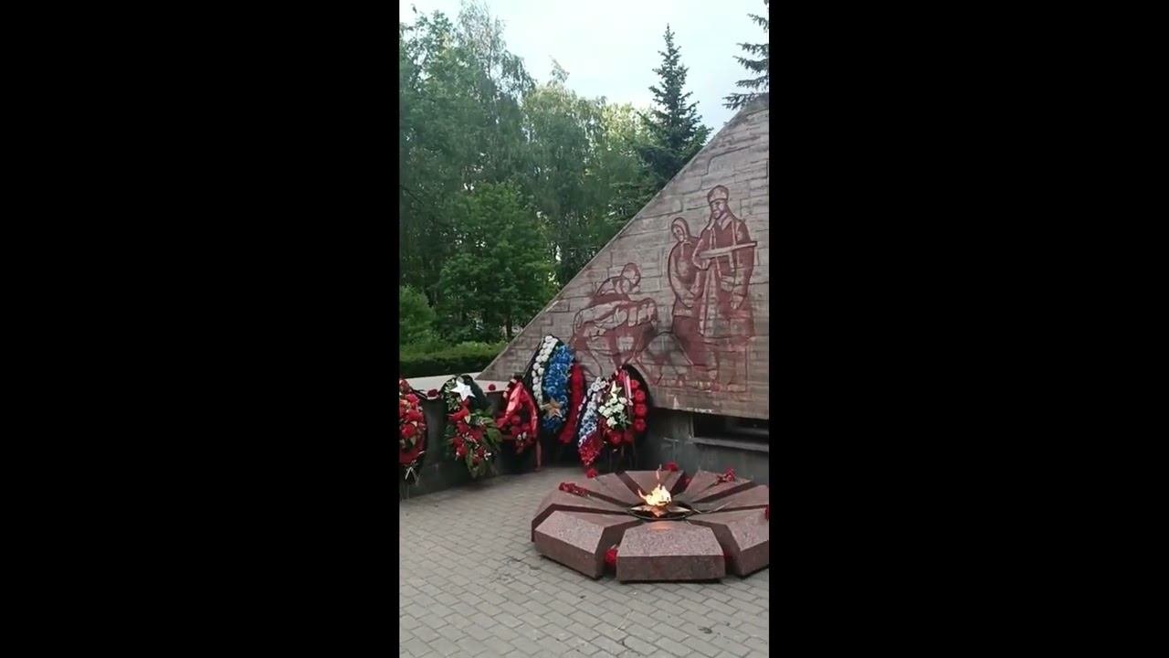 Старая Русса Вечный огонь смотреть онлайн