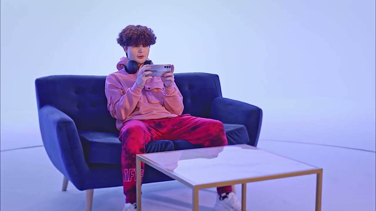 Трейлер TECNO POVA 3