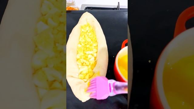 Хачапури за 10 минут 🙂 Всего 3 ингредиента 😊 смотреть онлайн