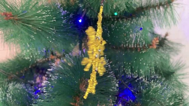 Снежинка из бисера / мастер-класс из бисера / бисероплетение / идеи из бисера смотреть онлайн