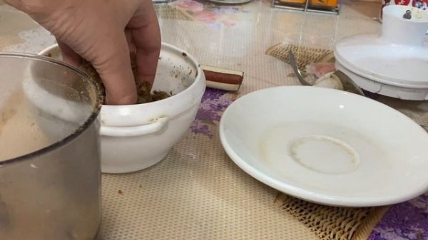 Рецепт торта для собак из корма .