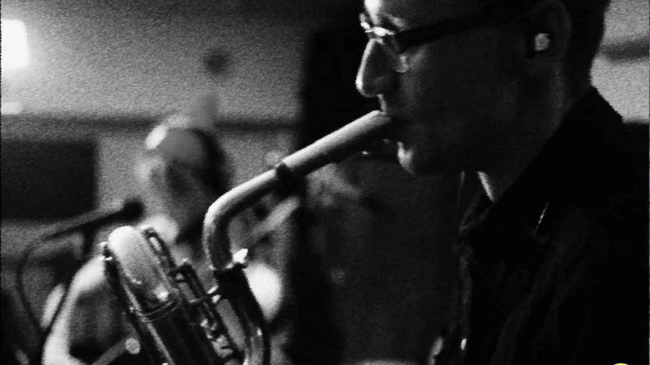 The RIG ( Russian Improv Group) - Let Me Out (Official Video)