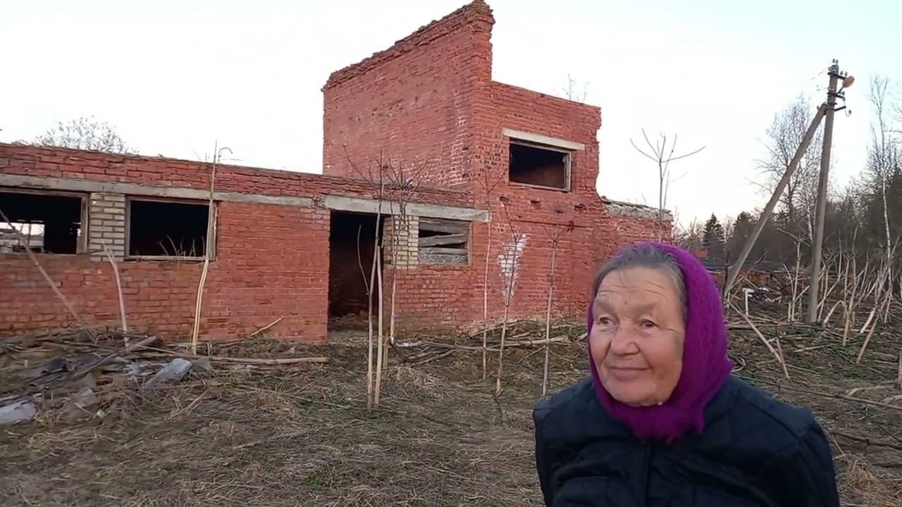 Село Новоселье. Разговор с местной жительницей смотреть онлайн