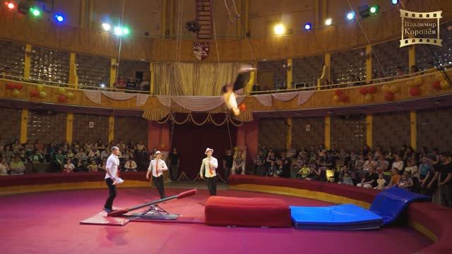 "Подкидная доска" - выпускной спектакль в ГУЦЭИ. г Москва 2016 г смотреть онлайн