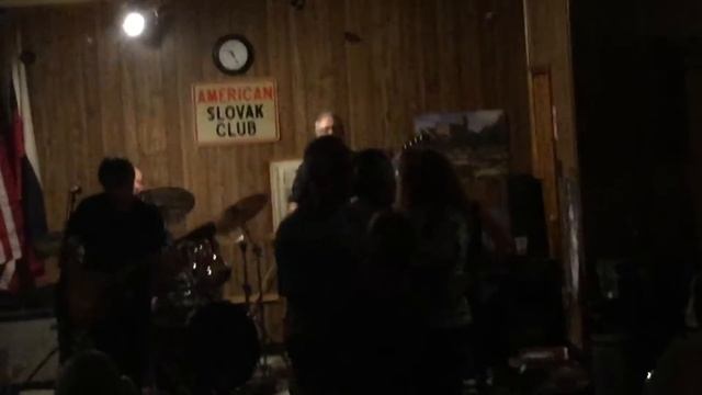 Dana Robins singing Simple Man by Lynyrd Skynyrd смотреть онлайн