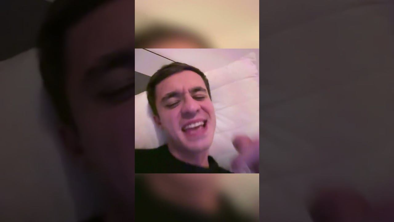 Кто то словил кайф и спит