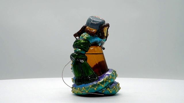 "... и в борьбе с зеленым змеем побеждает змей..." смотреть онлайн