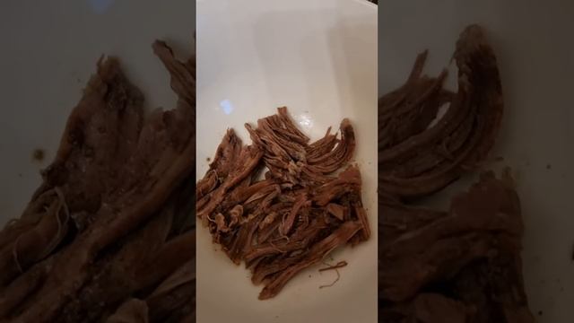 Бульон ДЁШЕВО и ВКУСНО!👌#еда #бульон #дёшево #едимдома #вкусно #полезныесоветы #натальялебедева смотреть онлайн