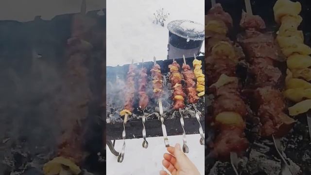 Уличная еда Сочи Лазаревское готовится шашлык из ливера молодого ягнёнка смотреть онлайн