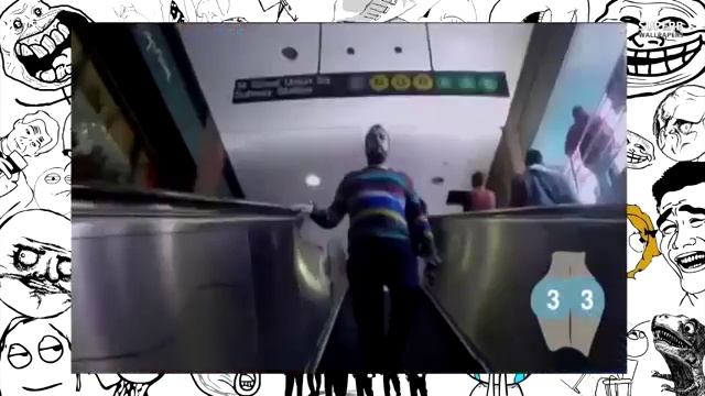Girl ass mounted camera to see who admire her buttocks D смотреть онлайн
