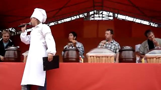 Диво-остров. Чемпионат по поеданию хот-догов смотреть онлайн