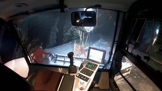 Prinoth Bison Winch Cat Grooming North Ridge, Fernie BC
