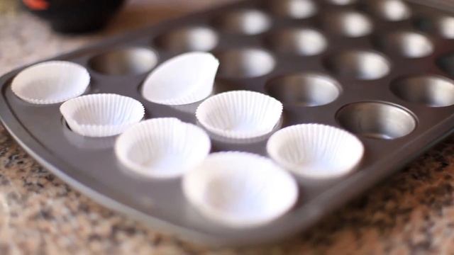 How To Make Mini Banana Muffins | Simply Bakings смотреть онлайн