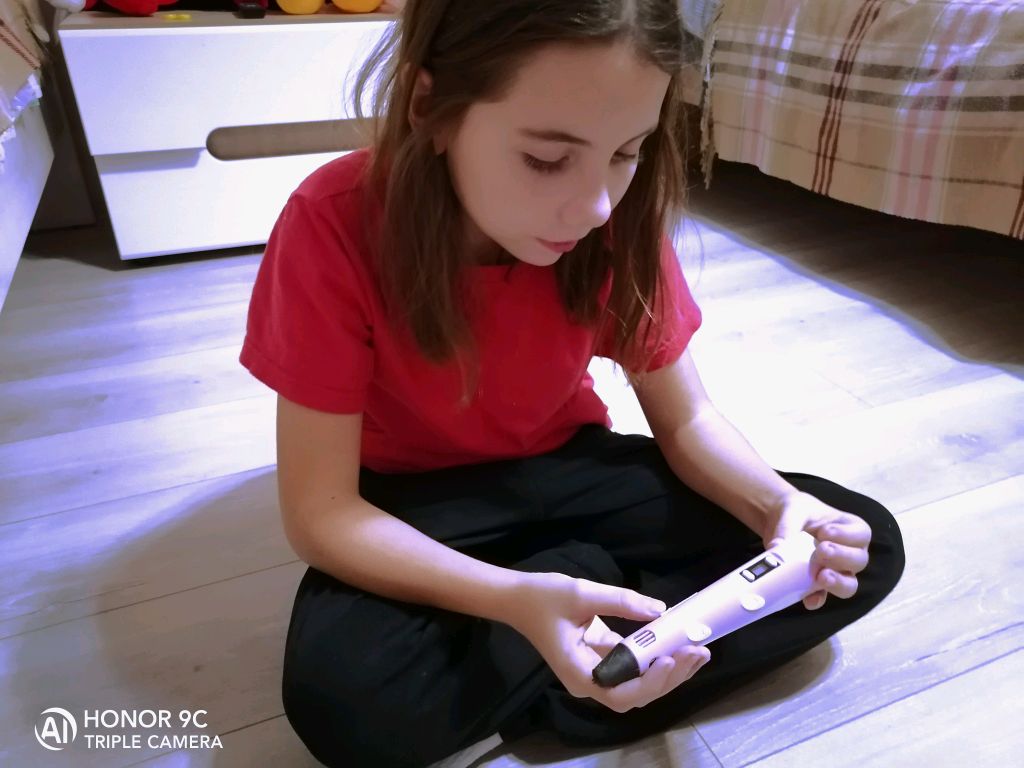 РАБОТАЕМ С 3D РУЧКОЙ смотреть онлайн
