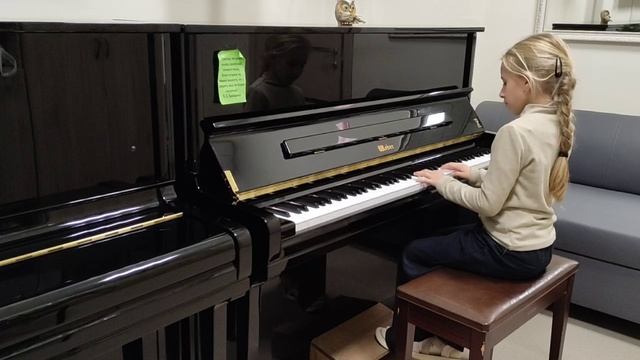 Белоусова Екатерина, 7 лет. Укр. н.п. Ой, лопнув обруч. Обр.И. Беркович смотреть онлайн