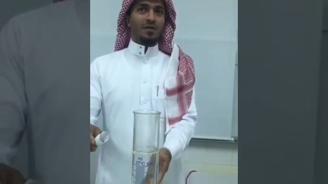 تجربة💡 (تفاعلKMnO4 برمنجنات البوتاسيوم مع H2O2فوق اكسيد الهيدروجين )تجربة السحابة💨 смотреть онлайн