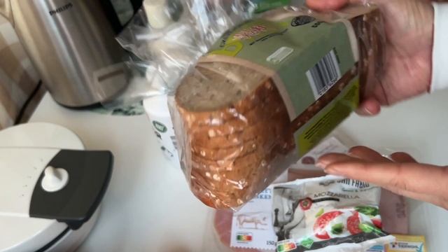 Берлин. Покупки из магазина PENNY. Распаковка. смотреть онлайн