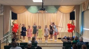 Танец «Отмените войну»