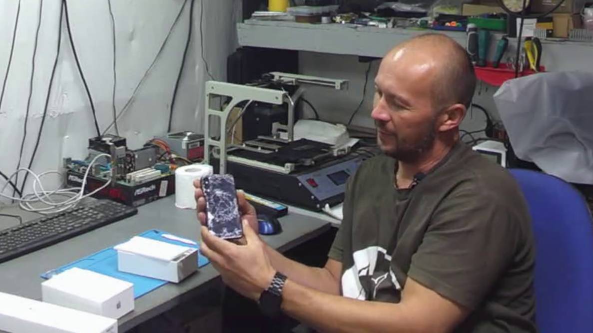 Купил под восстановление разбитый iPhone XS |Куплено на Авито | ЗверьПК смотреть онлайн