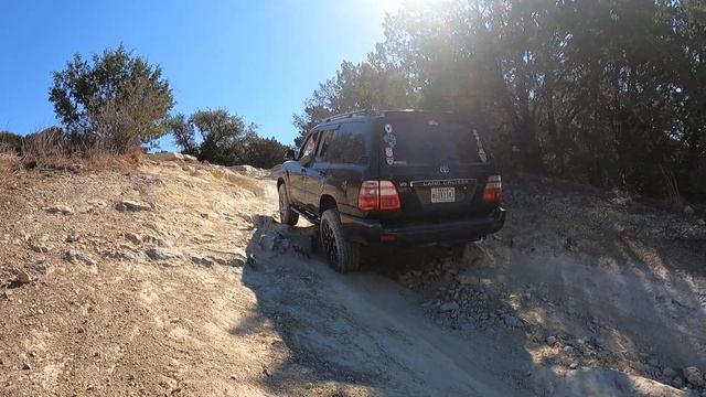 100 Series Land Cruiser vs Hidden Falls TX. смотреть онлайн