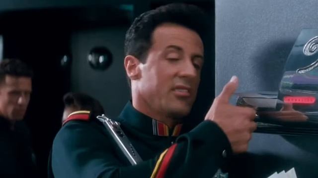 John Spartan recibe multa смотреть онлайн