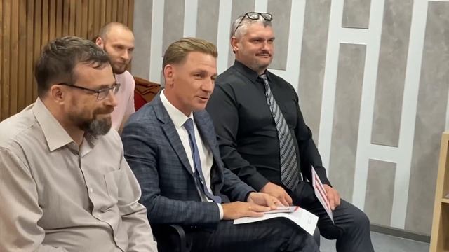 Подарок Бердску к началу учебного года: открытие образовательной площадки для управленцев. смотреть онлайн