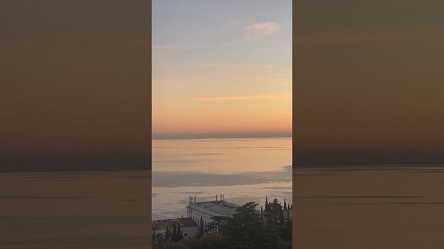 Закат в ноябре. Крым. ЮБК. Гаспра. 07.11.2024г. смотреть онлайн