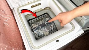 КАК ДОСТАТЬ из-под БАРАБАНА СТИРАЛЬНОЙ МАШИНКИ любую мелкую вещь?! Что-то попало под барабан!