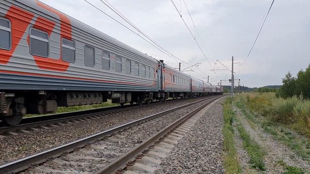 Летит Барабинск по Московской! ЭП2К-282 с поездом №152 Москва-Анапа смотреть онлайн