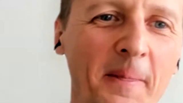 "Не Свисти — Денег не Будет" или Будут? смотреть онлайн