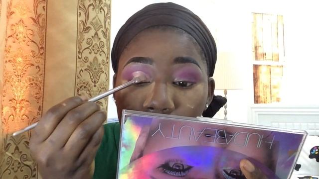 Firs time using Huda Beauty Mercury Retrograde Palette смотреть онлайн