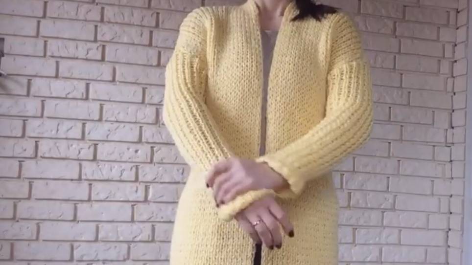 САМЫЙ ПРОСТОЙ КАРДИГАН СПИЦАМИ. смотреть онлайн