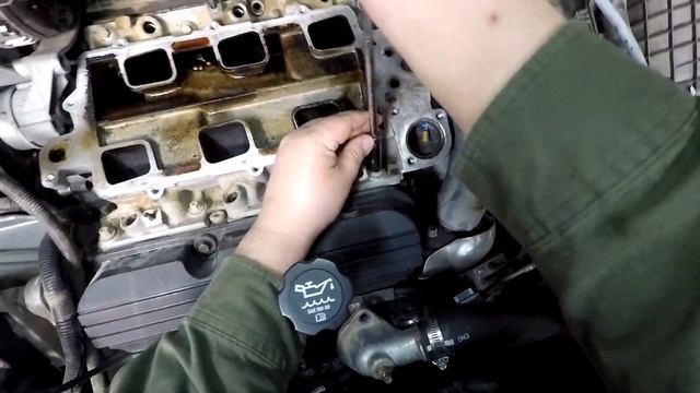 Buick Lucerne 3.8 Intake gasket replacement Part 3 Lower intake removal смотреть онлайн