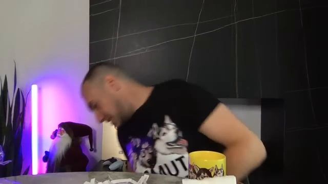 ВАУ!  ПОДАРКИ от ХАСМУТ!  Дарю МЕРЧ Подписчикам!