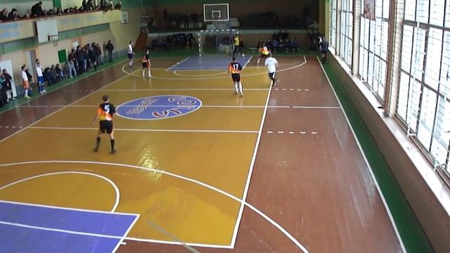 Свобода - Голинь 3:3 | 14.01.2012 Футзал. Калуш (1-тайм).MP4 смотреть онлайн
