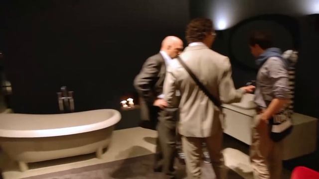 Isaloni International Bathroom смотреть онлайн