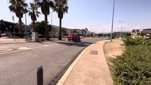 Беженец🇫🇷Канны. Работаю. Переобуваюсь в воздухе в Hoka с Louis Vuitton. Подарить Hermes за 600 евро смотреть онлайн