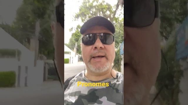 Pronomes - Dica Rápida de Português Morfologia смотреть онлайн