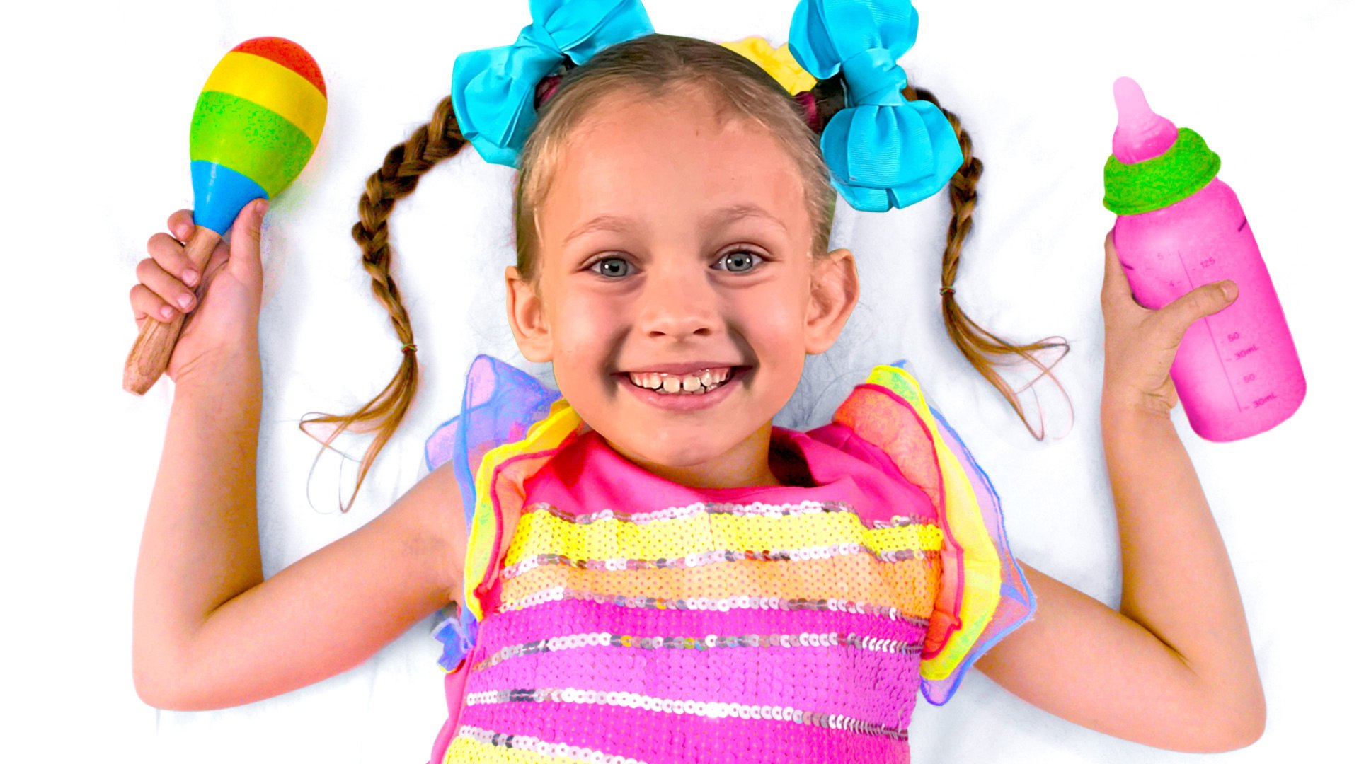 Майя хочет быть маленькой Девочкой — Детская песня Майи и Маши смотреть онлайн