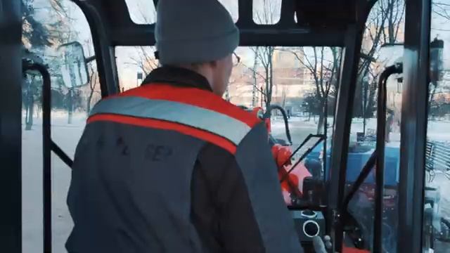 Погрузчик Polar Badger WL35, что за техника такая? смотреть онлайн