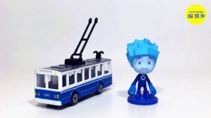 ФИКСИКИ. Мультик про Машинки. Автобус. Троллейбус. Трамвай.